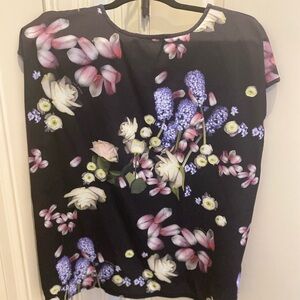 Sz 4 Gorgeous Ted Baker top